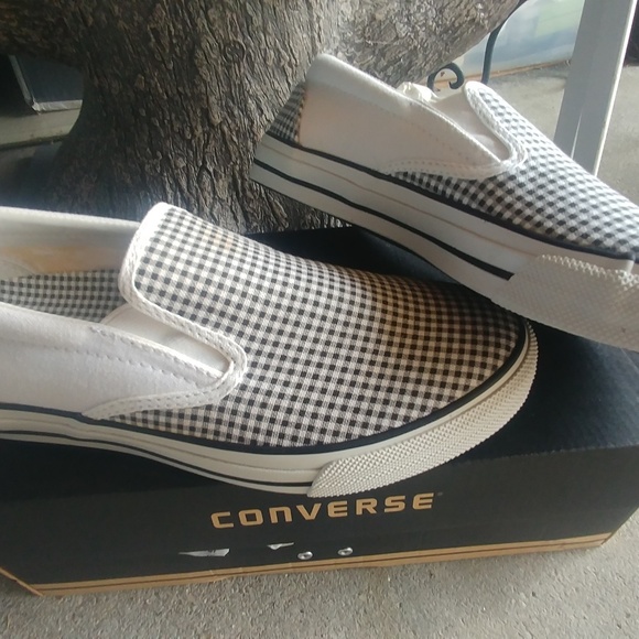 converse checkered slip on